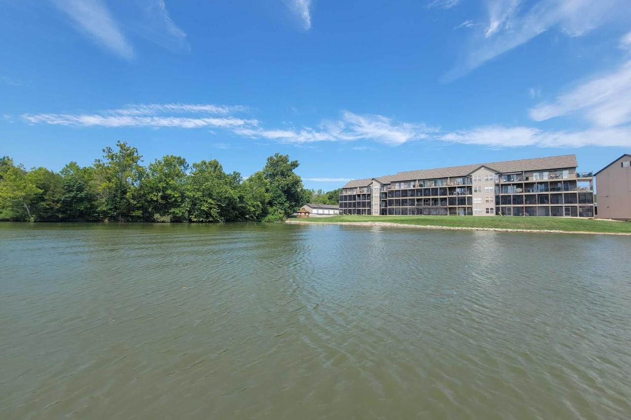 Step-Free Camdenton Condo With Boat Ramp, Dock, Slip Dış mekan fotoğraf