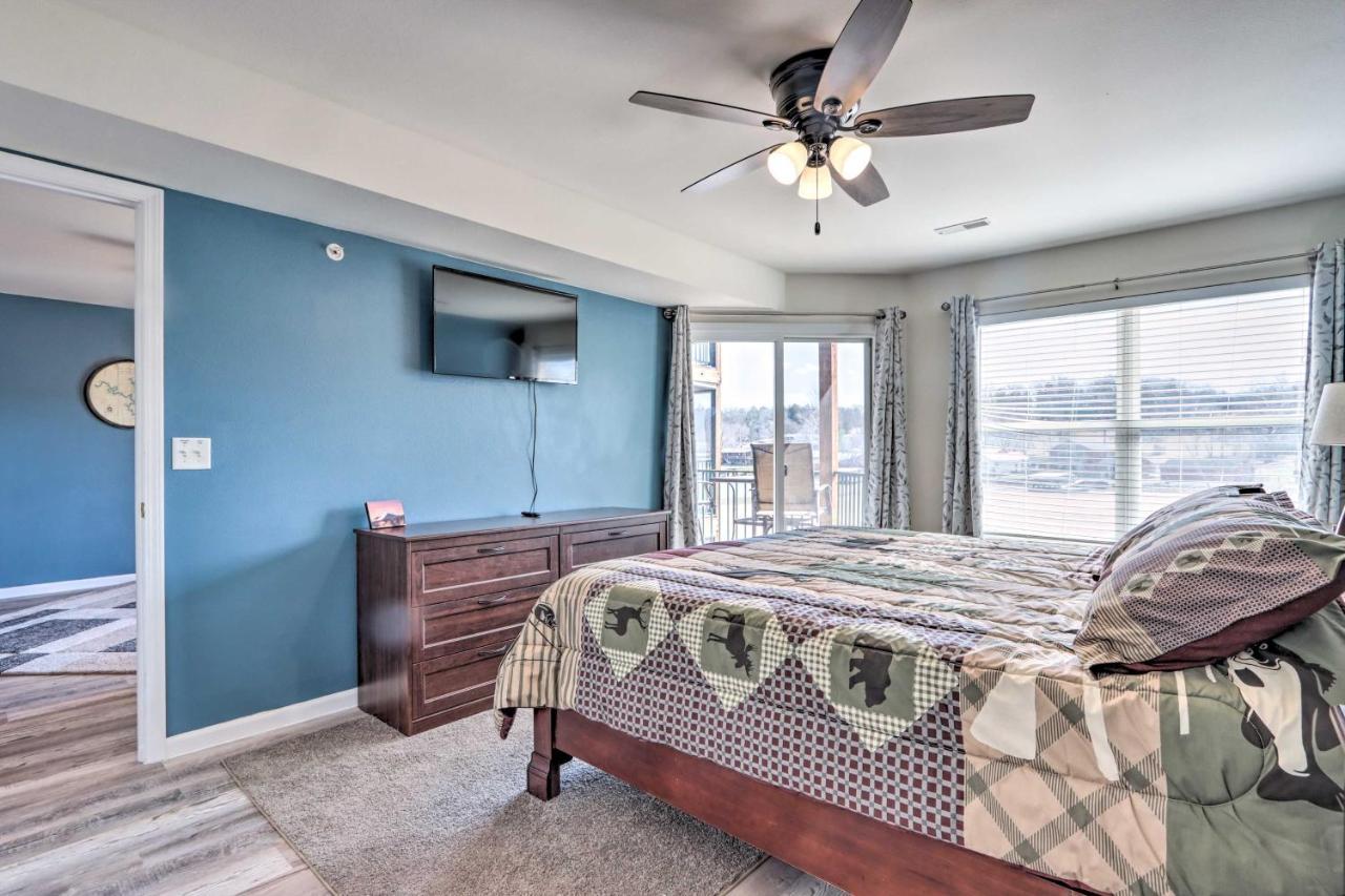 Step-Free Camdenton Condo With Boat Ramp, Dock, Slip Dış mekan fotoğraf